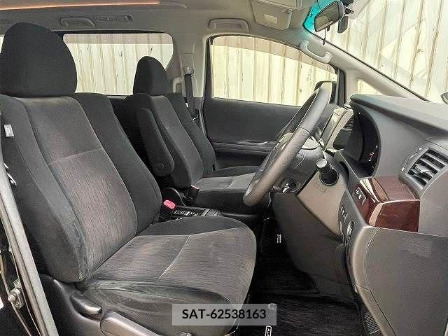 Toyota ALPHARD 2013-11 379000-8