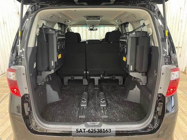 Toyota ALPHARD 2013-11 379000-10