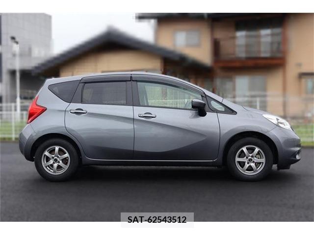 Nissan NOTE 2015-04 327866-24