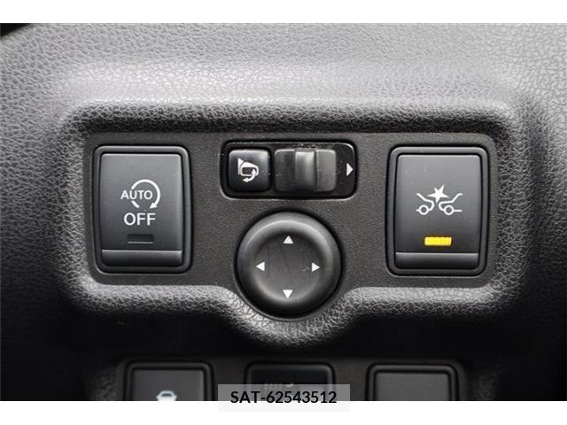 Nissan NOTE 2015-04 327866-8
