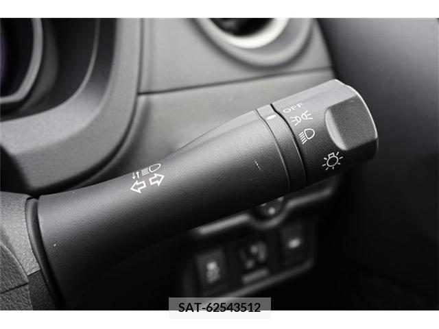 Nissan NOTE 2015-04 327866-13