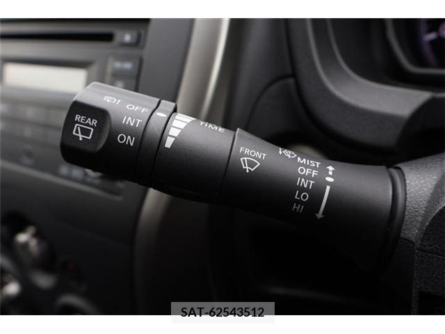 Nissan NOTE 2015-04 327866-12