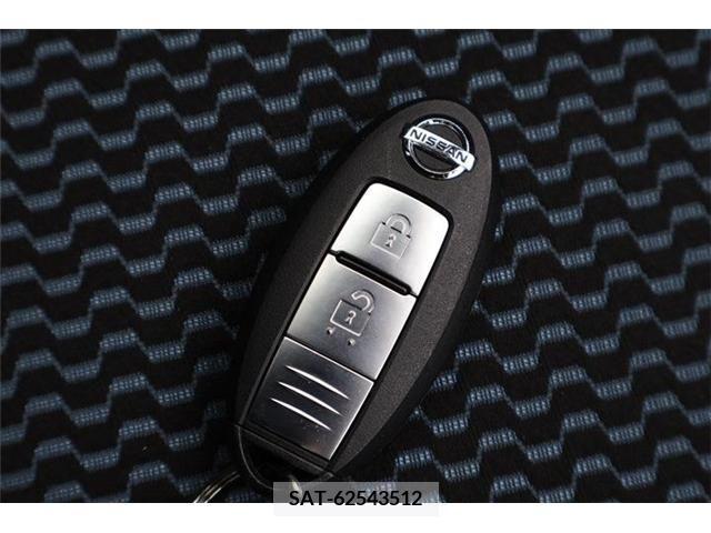 Nissan NOTE 2015-04 327866-14