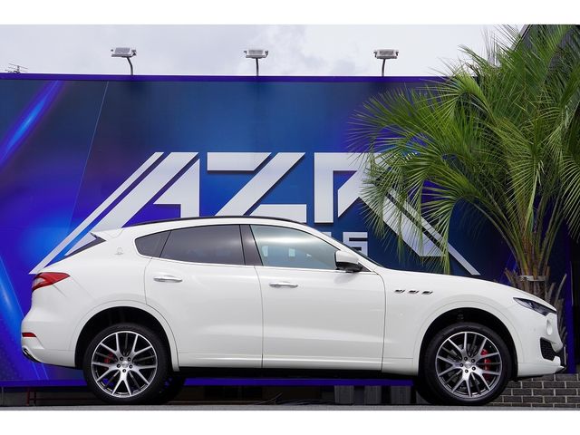 Maserati LEVANTE 2017-07 191603-5