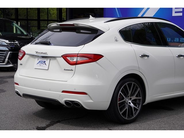 Maserati LEVANTE 2017-07 191603-9