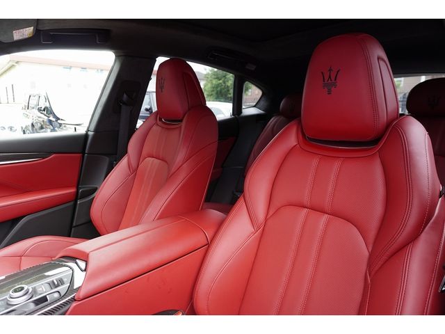 Maserati LEVANTE 2017-07 191603-13