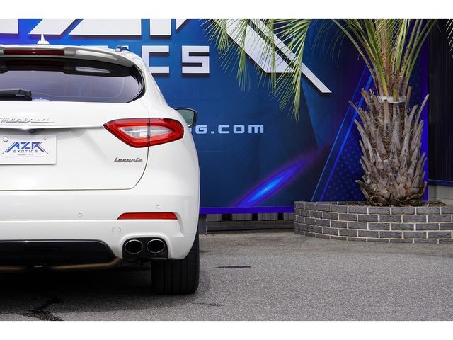 Maserati LEVANTE 2017-07 191603-10