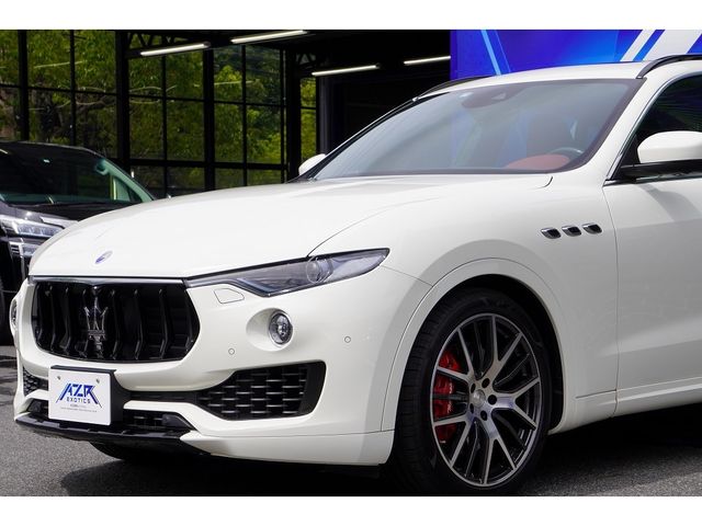 Maserati LEVANTE 2017-07 191603-7