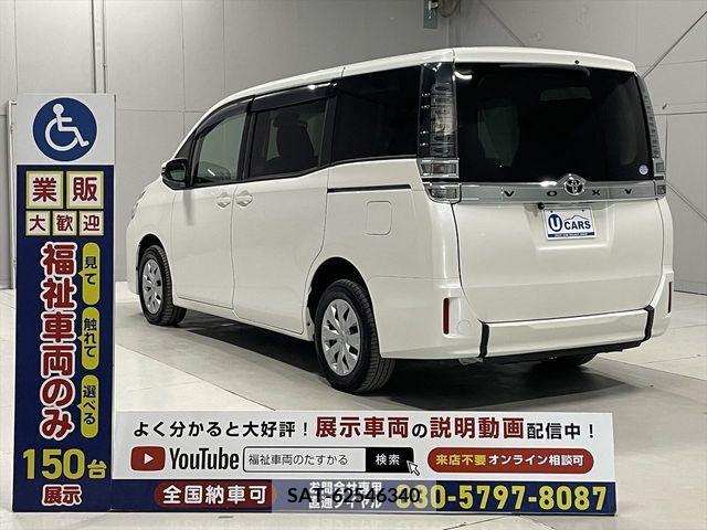 Toyota VOXY 2019-06 385251-17