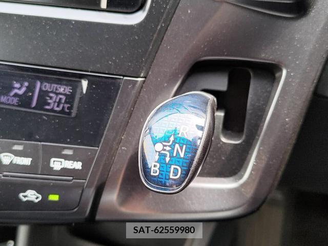 Toyota PRIUS ALPHA 2014-01 322196-14