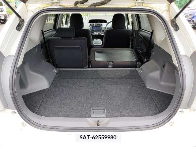 Toyota PRIUS ALPHA 2014-01 322196-25
