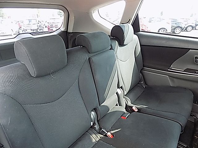 Toyota PRIUS ALPHA 2014-07 194109-3