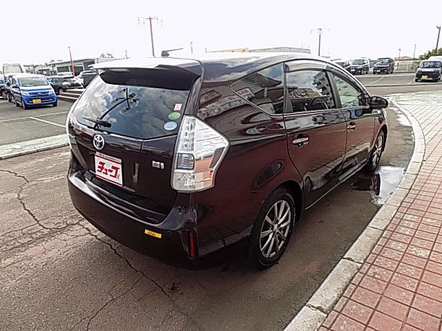 Toyota PRIUS ALPHA 2014-07 194109-2