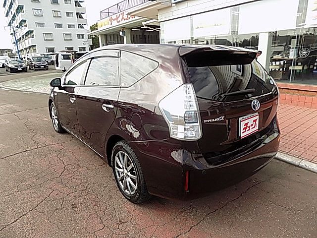 Toyota PRIUS ALPHA 2014-07 194109-8