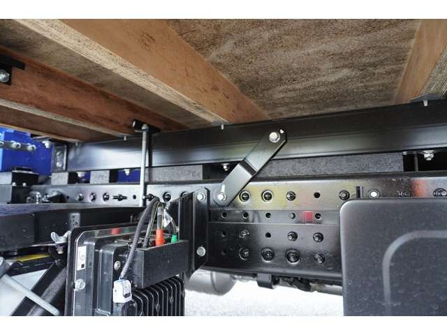 Mitsubishi CANTER 2023-03 14353-10
