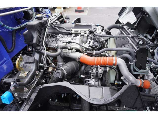 Mitsubishi CANTER 2023-03 14353-12