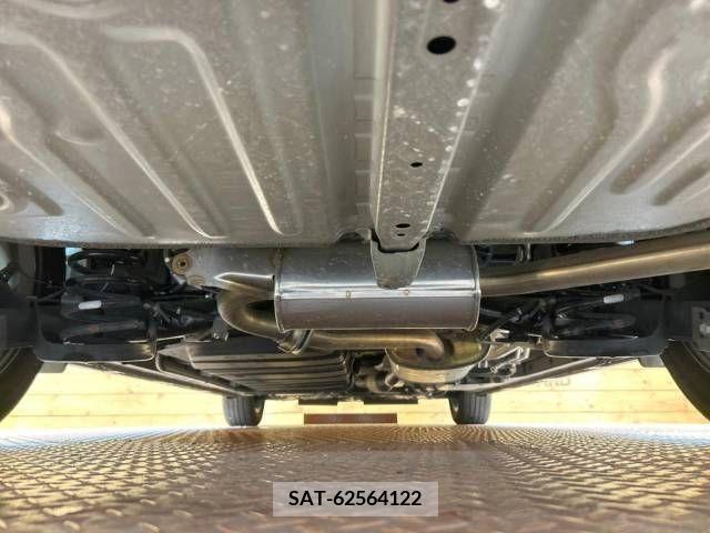 Toyota VOXY 2019-11 289911-16