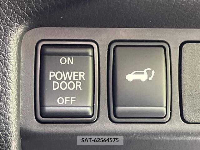 Nissan X-TRAIL 2017-08 316165-5