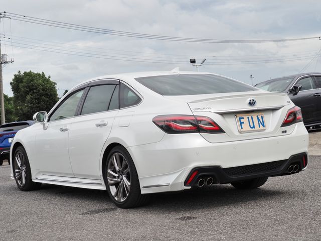 Toyota CROWN SEDAN 2021-02 21812-5