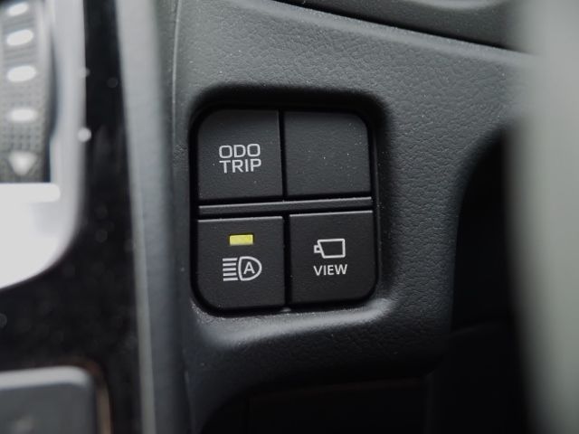 Toyota CROWN SEDAN 2021-02 21812-26