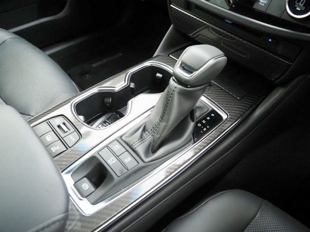 Toyota CROWN SEDAN 2021-02 21812-27
