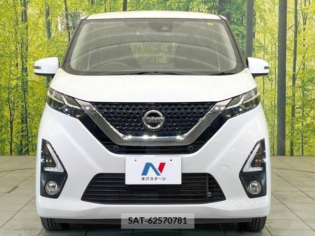 Nissan DAYZ 2019-09 323608-15