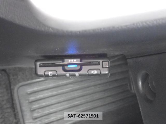 Toyota VOXY 2013-07 380433-15