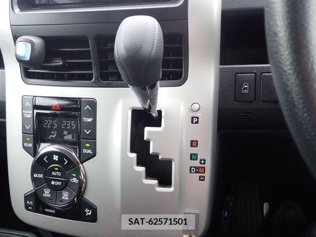 Toyota VOXY 2013-07 380433-13