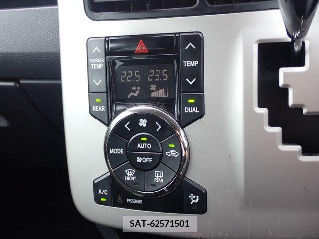 Toyota VOXY 2013-07 380433-12
