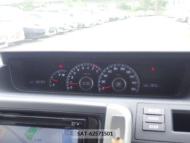 Toyota VOXY 2013-07 380433-10