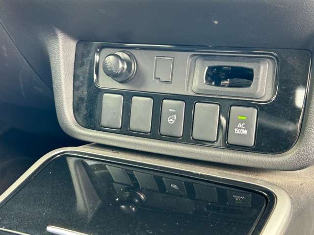 Mitsubishi OUTLANDER PHEV 2019-08 11024-11