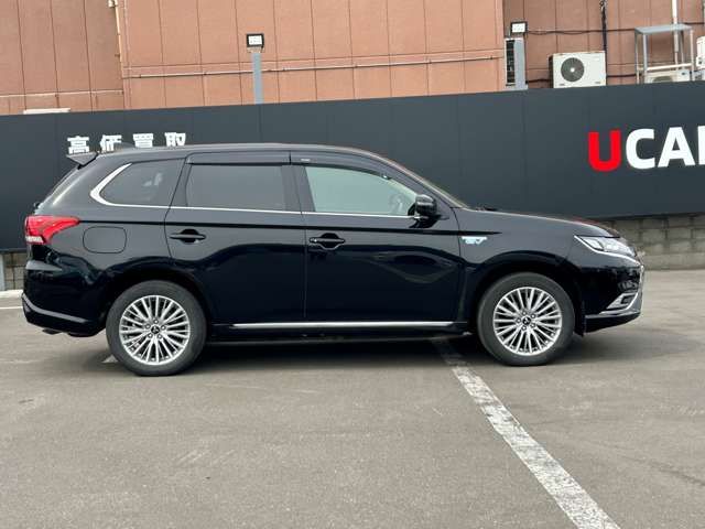 Mitsubishi OUTLANDER PHEV 2019-08 11024-17