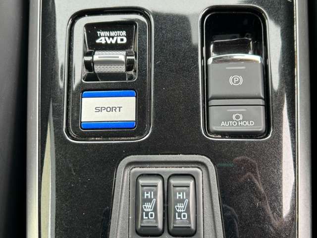 Mitsubishi OUTLANDER PHEV 2019-08 11024-7