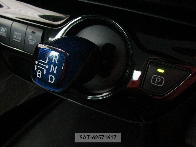 Toyota PRIUS 2019-03 281755-19