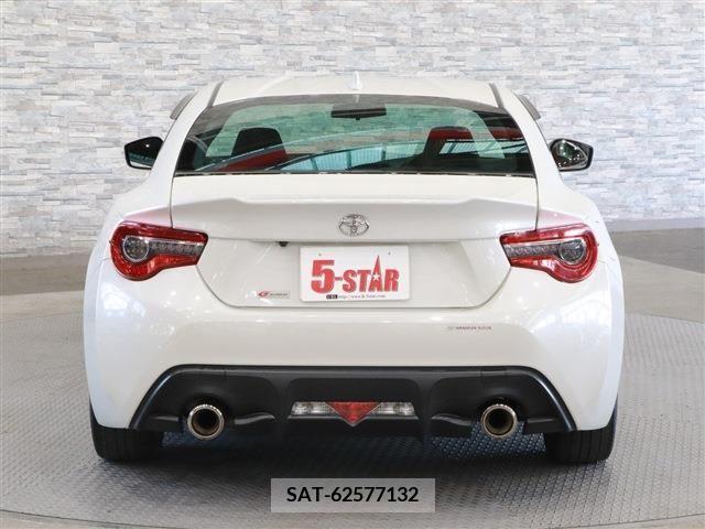 Toyota 86 2017-08 202751-7