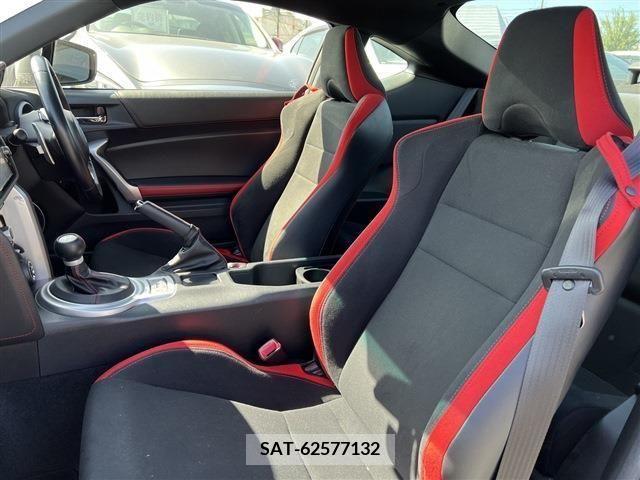 Toyota 86 2017-08 202751-18