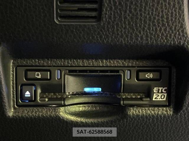 Toyota VOXY HYBRID 2022-10 341953-7