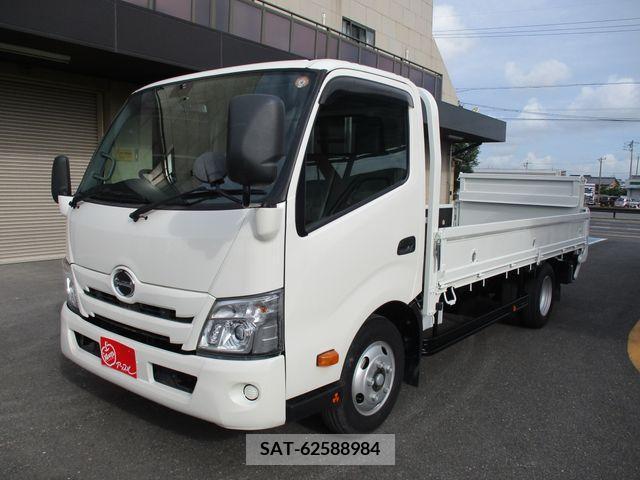 Hino DUTRO 2020-10 200742-1