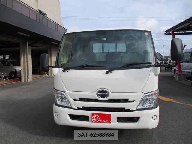 Hino DUTRO 2020-10 200742-3