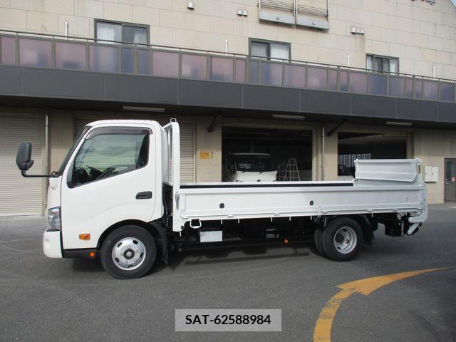Hino DUTRO 2020-10 200742-5