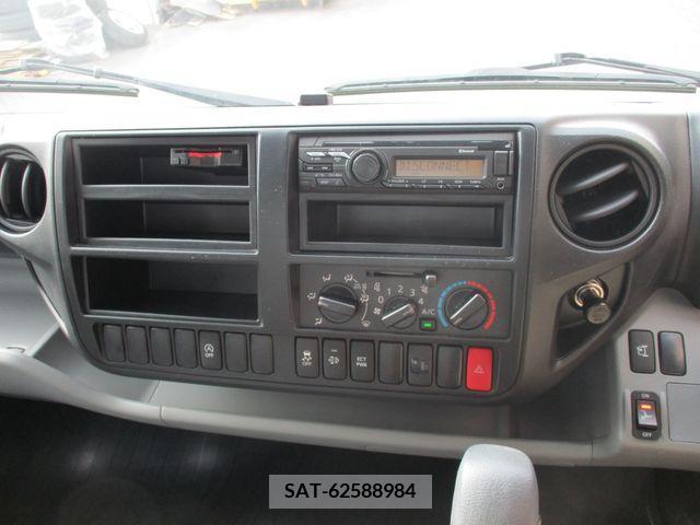 Hino DUTRO 2020-10 200742-14