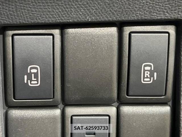 Nissan ROOX 2011-05 276189-3