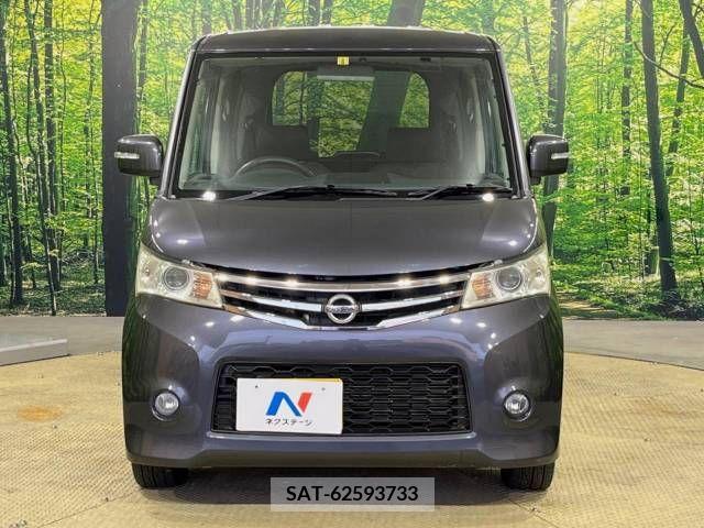 Nissan ROOX 2011-05 276189-14