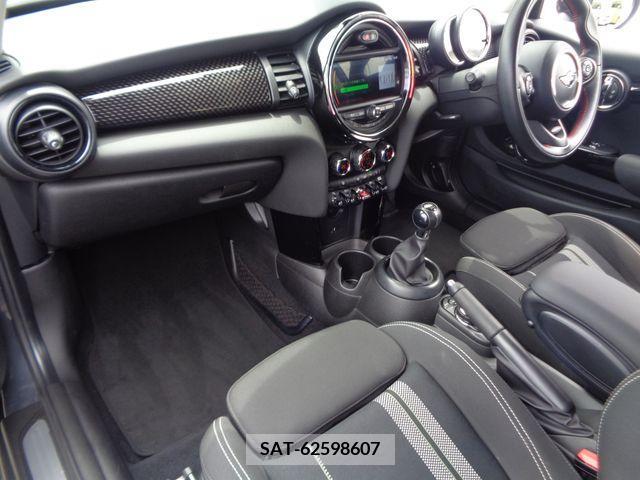 Bmw MINI 2018-09 381858-20