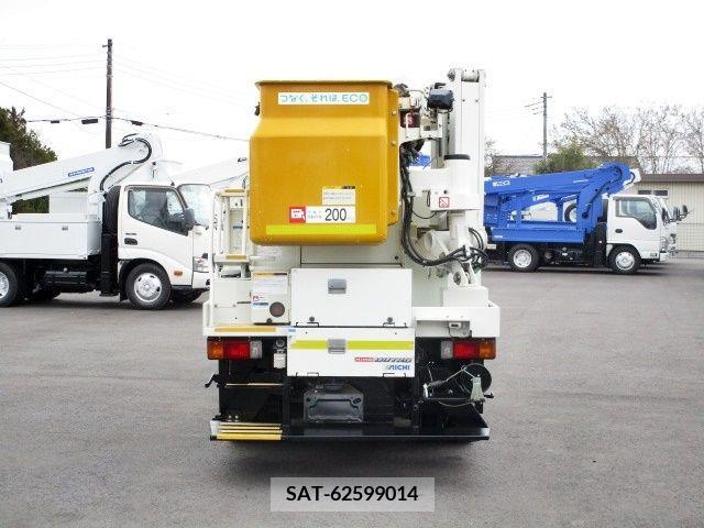 Hino DUTRO 2017-12 200486-6