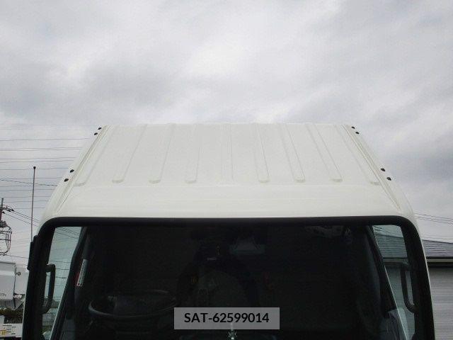 Hino DUTRO 2017-12 200486-7
