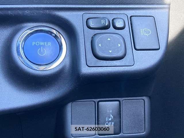 Toyota AQUA 2014-08 208736-9