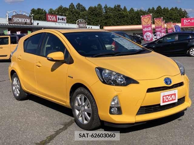 Toyota AQUA 2014-08 208736-19