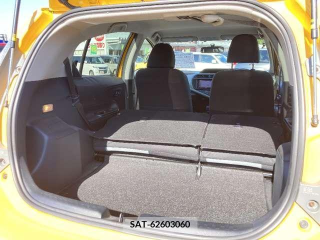 Toyota AQUA 2014-08 208736-17
