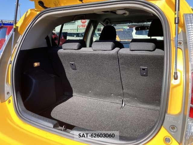 Toyota AQUA 2014-08 208736-16